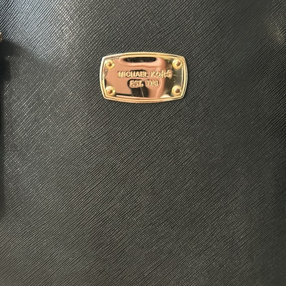 Michael Kors Jet Set Travel Large Tote Saffiano Black Leather. - Picture 3 of 17